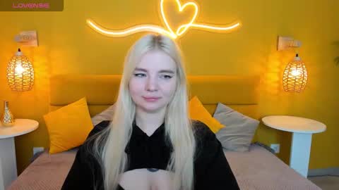 ruthbryant online show from 10.05.25