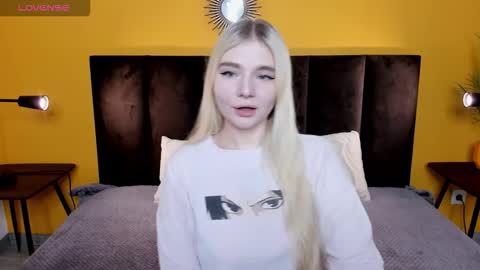 ruthbryant online show from 12.05.25