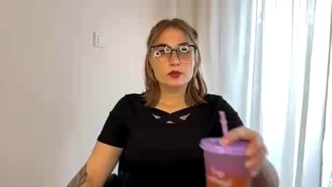 Nika online show from 10.08.25