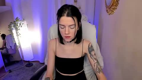 Ruth Martin online show from 01.04.25