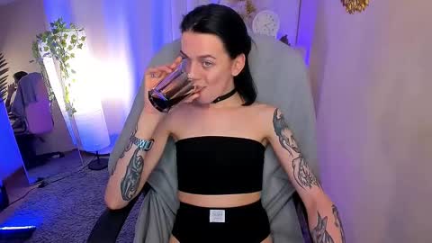 Ruth Martin online show from 01.05.25