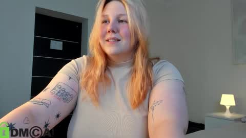 Snapshot of rutholiver chatting on 10.23.25 Ruth GMT2 Mon 10 AM - 4 PM Tue 10 AM - 4 PM Thu 3-9 AM Fri 10 AM - 4 PM Sun 10 AM - 4 PM. online show from 10.23.25