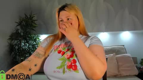 Snapshot of rutholiver chatting on 11.06.25 Ruth GMT2 Mon 10 AM - 4 PM Tue 10 AM - 4 PM Thu 3-9 AM Fri 10 AM - 4 PM Sun 10 AM - 4 PM. online show from 11.06.25