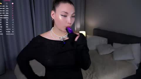 Emma online show from 09.20.25