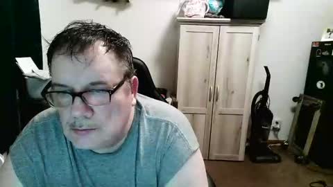 Snapshot of rwzar_1965 chatting on 05.05.26 rwzar_1965 online show from 05.05.26