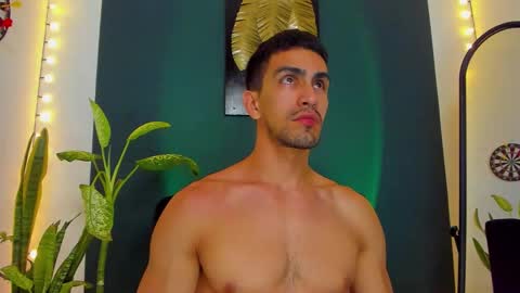 Snapshot of ryan_doyle chatting on 09.12.25 Ryan independent model online show from 09.12.25