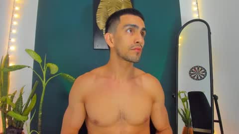 Snapshot of ryan_doyle chatting on 09.19.25 Ryan independent model online show from 09.19.25