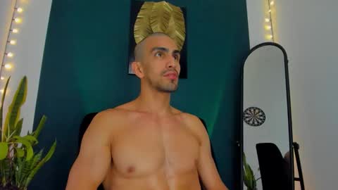 Snapshot of ryan_doyle chatting on 09.27.25 Ryan independent model online show from 09.27.25