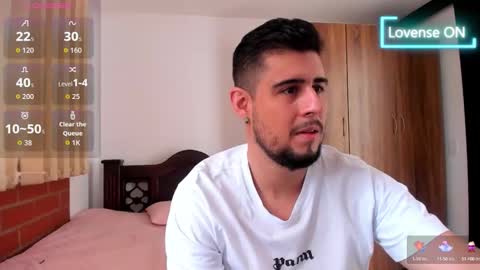 Snapshot of ryan_evanns chatting on 10.15.25 R Y A N online show from 10.15.25