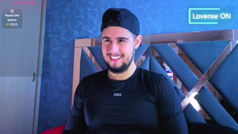 Snapshot of ryan_evanns chatting on 11.06.25 R Y A N online show from 11.06.25