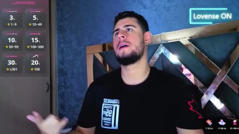 Snapshot of ryan_evanns chatting on 11.07.25 R Y A N online show from 11.07.25