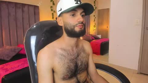 Snapshot of ryan_jackson_ chatting on 11.06.25 ryan_jackson_ online show from 11.06.25