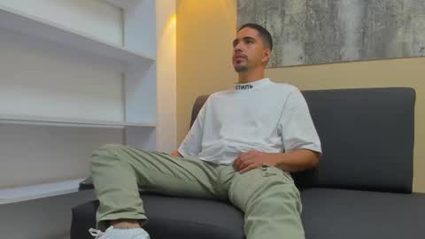 Snapshot of ryan_paterson chatting on 11.13.25 Ryan online show from 11.13.25