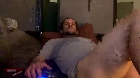 Snapshot of ryanbishops01 chatting on 11.01.25 Ryland online show from 11.01.25