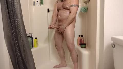 Snapshot of ryanihde2025 chatting on 02.16.26 ryanihde2025 online show from 02.16.26