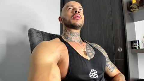 Snapshot of ryanjhonston chatting on 10.16.25 Ryan online show from 10.16.25