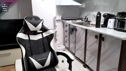 ryanstorm1 online show from 11.19.25