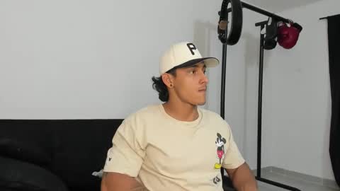 ryanwhite3 online show from 11.06.25