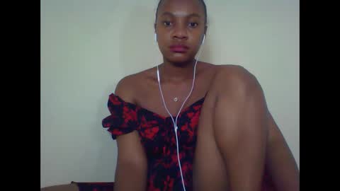 Snapshot of rycie chatting on 10.02.25 Rycie online show from 10.02.25