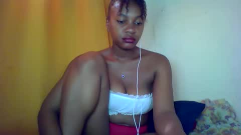 Snapshot of rycie chatting on 10.09.25 Rycie online show from 10.09.25