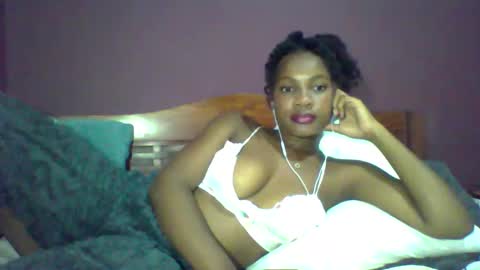 Snapshot of rycie chatting on 11.05.25 Rycie online show from 11.05.25