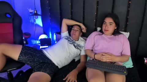 Snapshot of ryder_n_violet chatting on 01.15.25 Ryder and Violet online show from 01.15.25