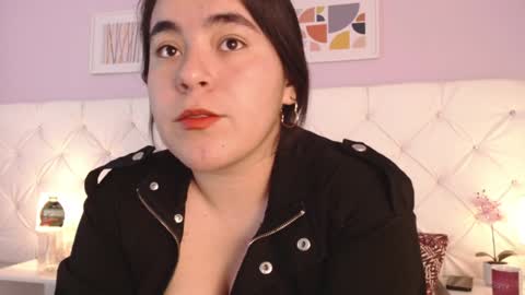 Snapshot of ryder_n_violet chatting on 01.28.25 Ryder and Violet online show from 01.28.25