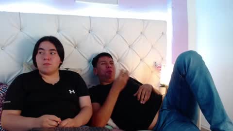 Snapshot of ryder_n_violet chatting on 01.30.25 Ryder and Violet online show from 01.30.25