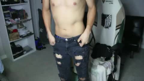 Snapshot of ryot35 chatting on 10.18.25 Ryot3 online show from 10.18.25