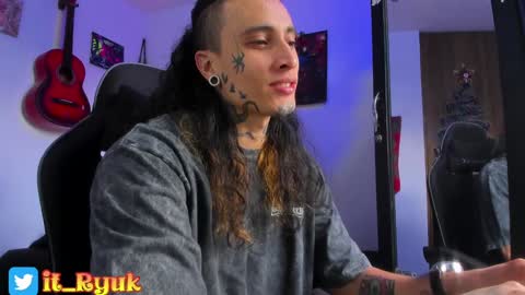 leopmonk help me reach 100 thumbs up online show from 12.31.24