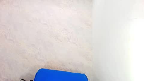 s_sofia_ online show from 02.17.25