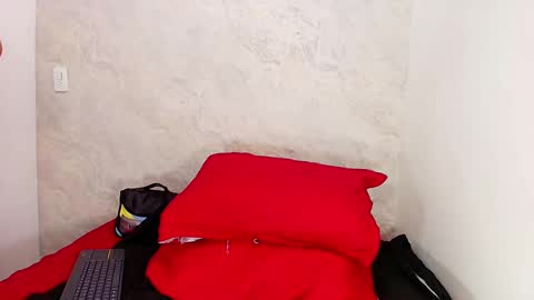 s_sofia_ online show from 02.19.25