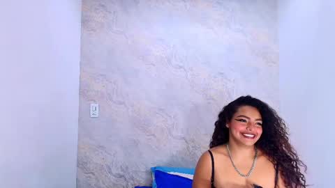 s_sofia_ online show from 02.24.25