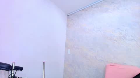 s_sofia_ online show from 02.26.25