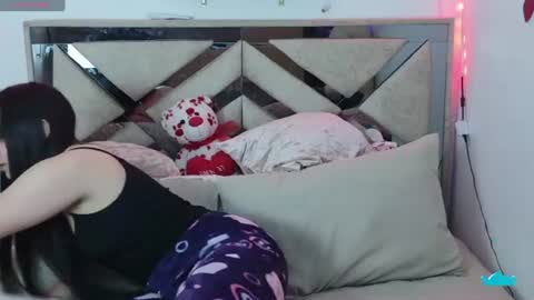 Snapshot of saabrina__ chatting on 06.29.26 Bri online show from 06.29.26