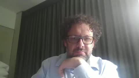 Snapshot of saacs chatting on 02.19.26 Saacs online show from 02.19.26