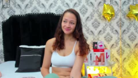 Saara Brown online show from 01.19.25