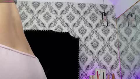 Saara Brown online show from 03.04.25