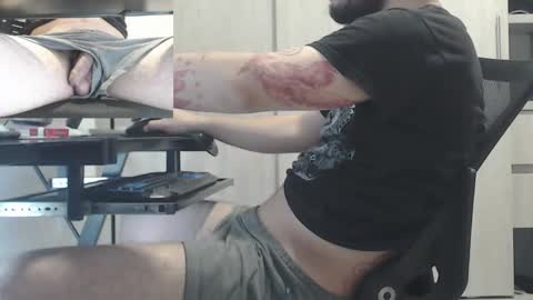 Snapshot of saat_hiel chatting on 10.03.25 Saat online show from 10.03.25