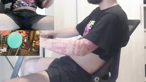 Snapshot of saat_hiel chatting on 10.09.25 Saat online show from 10.09.25