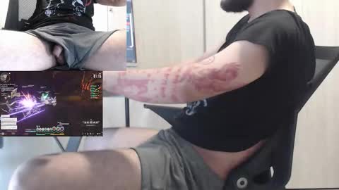 Snapshot of saat_hiel chatting on 10.14.25 Saat online show from 10.14.25