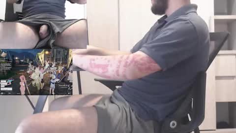 Snapshot of saat_hiel chatting on 10.19.25 Saat online show from 10.19.25