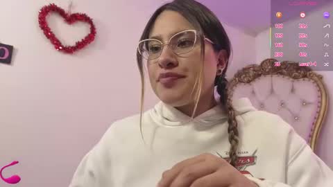 saaya_tay online show from 11.18.25