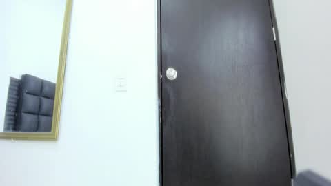 Snapshot of sabrina_med chatting on 10.23.25 sabrina online show from 10.23.25