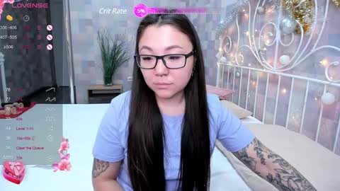 Snapshot of sabrina_sven chatting on 12.14.24 GMT7TueWedThuFriSatSun 0100am-0700am online show from 12.14.24