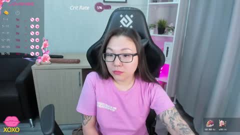 Snapshot of sabrina_sven chatting on 01.24.25 GMT7TueWedThuFriSatSun 0100am-0700am online show from 01.24.25