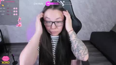 Snapshot of sabrina_sven chatting on 02.06.25 GMT7TueWedThuFriSatSun 0100am-0700am online show from 02.06.25