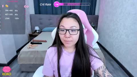 Snapshot of sabrina_sven chatting on 02.17.25 GMT7TueWedThuFriSatSun 0100am-0700am online show from 02.17.25