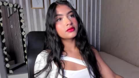 mariana  online show from 03.11.25
