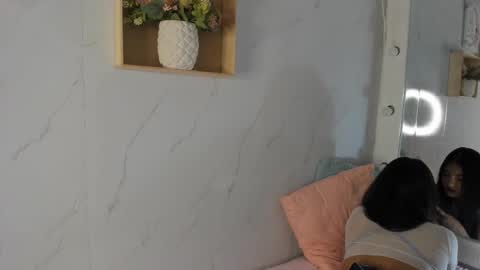 Snapshot of sabrinahims_ chatting on 10.07.25 mariana online show from 10.07.25